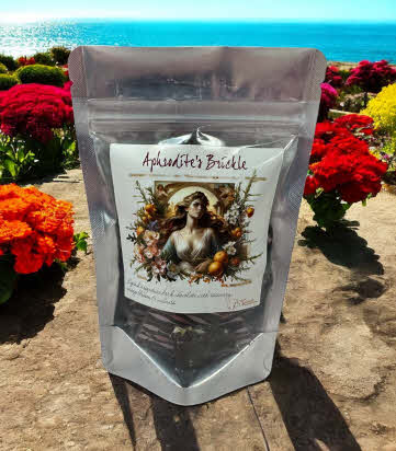 Aphrodite's brickle bag with flowers and ocean background